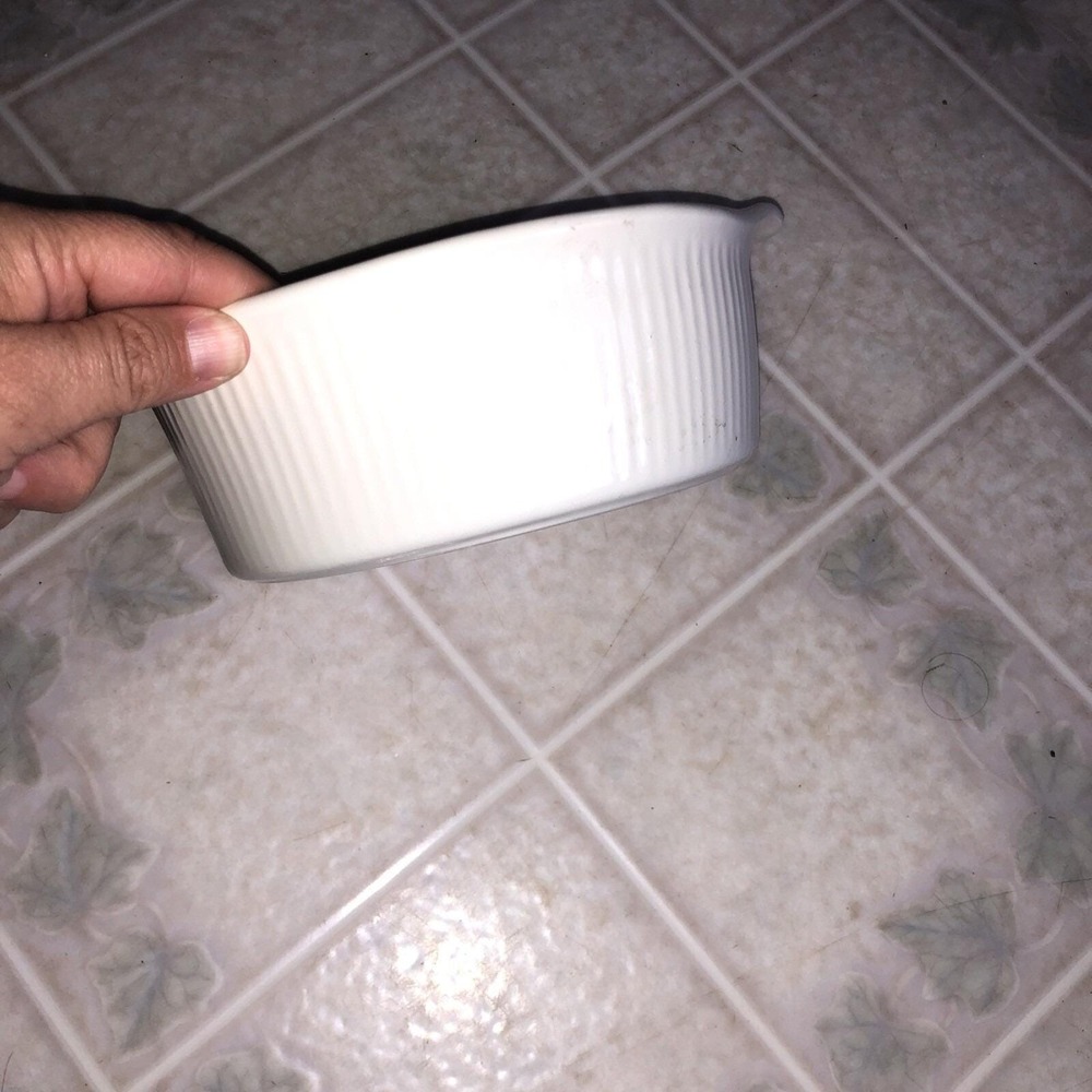 Vintage Red Wing Ivory Ramekin Ribbed Side Double Spouted #552 - Picture 2 of 3